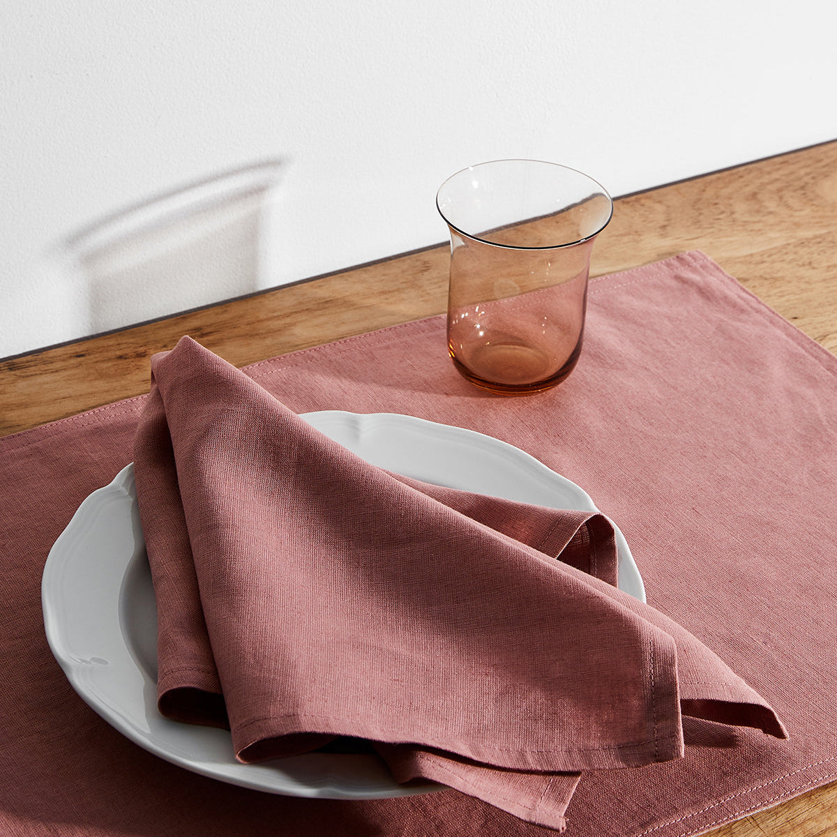 BedThreads-Placemats-112601_1200x_fa105bd7-ffdd-4096-8013-e7b377c48c12.jpg