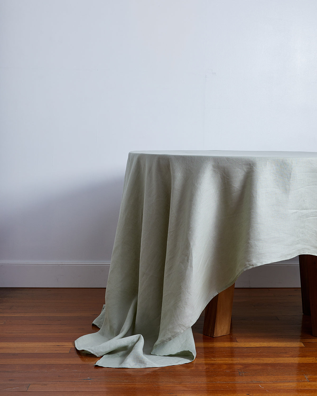 BedThreads-Tablecloth-2496_c3f5eda1-bb7d-43b6-b8ab-dda11c7f808d.jpg