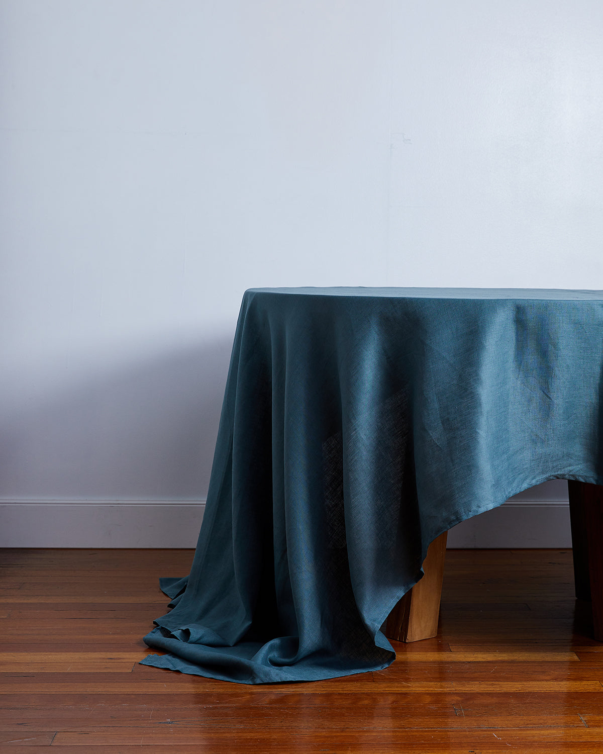 BedThreads-Tablecloth-2510_1200x_c1f44c35-89c6-4126-9f6a-f3abde1e90b1.jpg