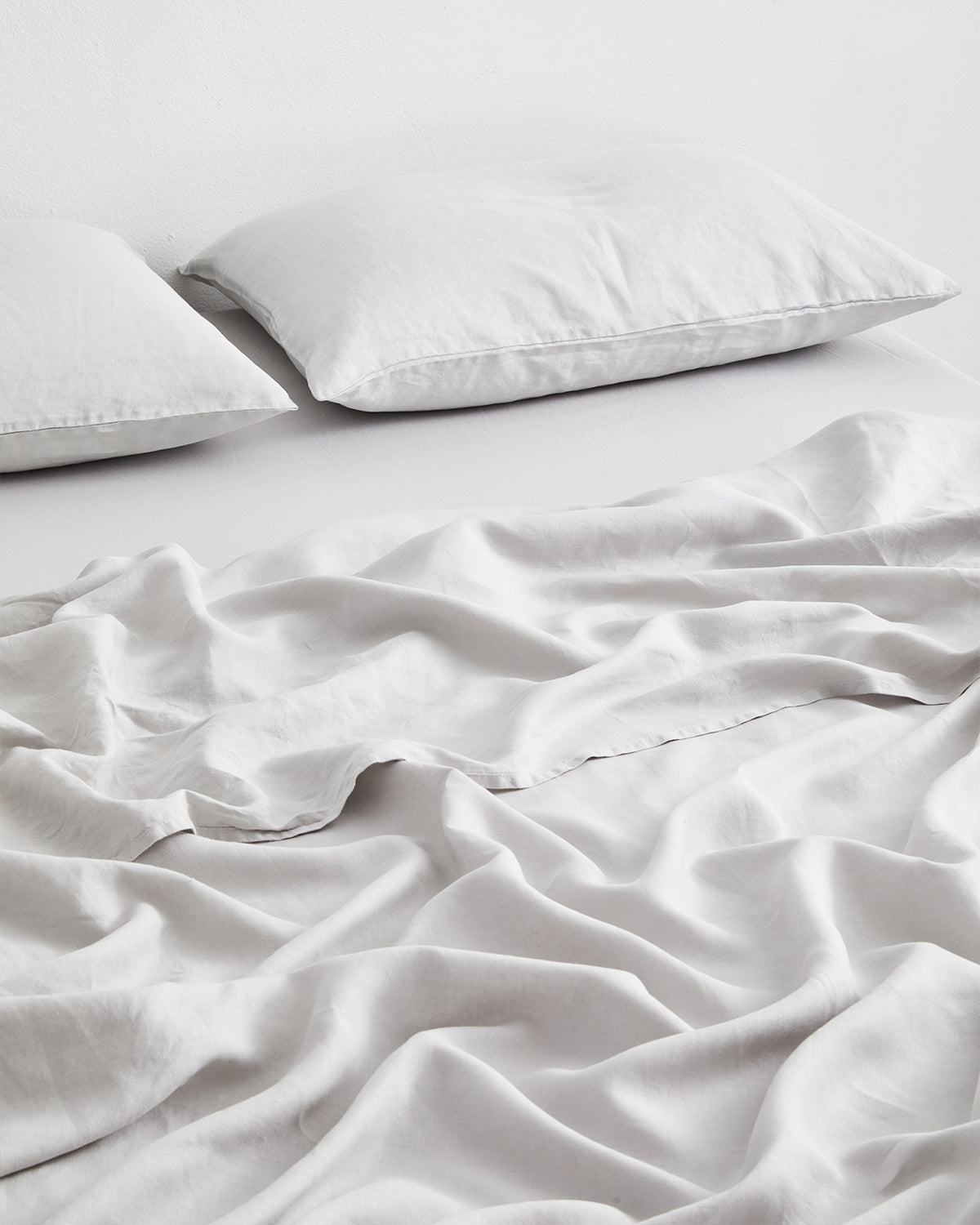 Fog 100% Flax Linen Fitted Sheet