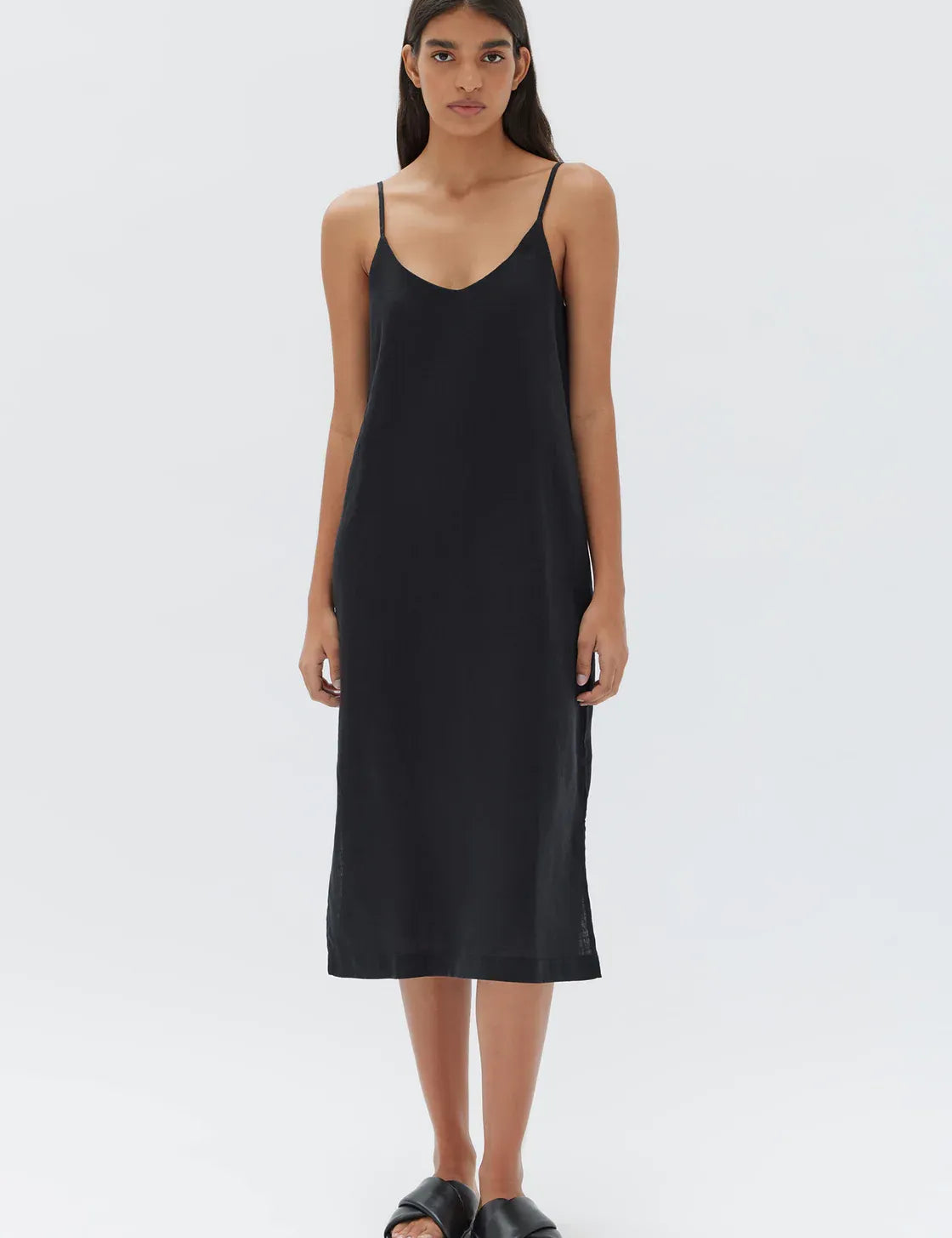 Linen_Slip_Dress_Black_1644_1120x_24f955d9-9333-4037-9698-b2d0aa5c295c.webp