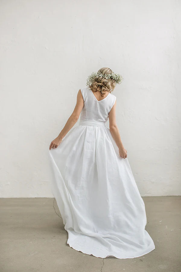 Simple Linen Wedding Dress With Train