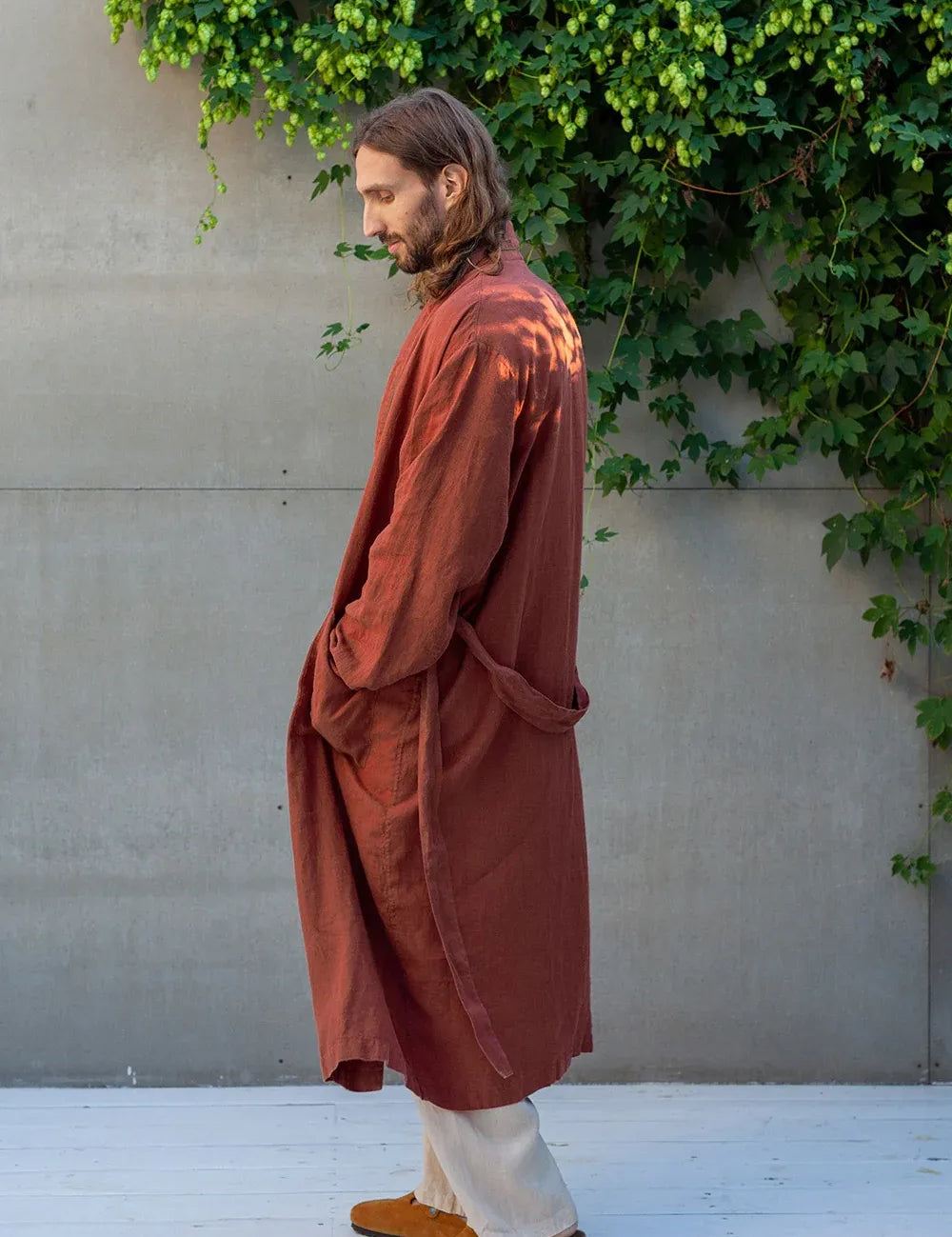 linen-robe-men_1120x_3eadb4a4-32c2-4cae-8d66-26accd1d31b9.webp